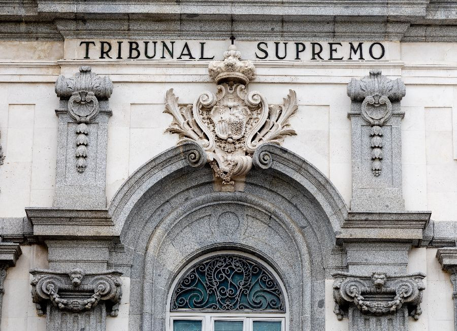 TS da 5 d&iacute;as al Gobierno para darle la lista de afectados sin voto por suspender la ley de nietos y avisa de multa