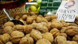 Un nuevo estudio muestra que los frutos secos pueden desempe&ntilde;ar un papel en la p&eacute;rdida y el mantenimiento del peso