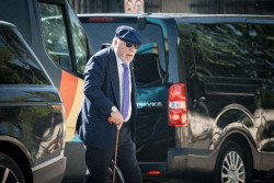 Villarejo espera que le cite el juez: se considera perseguido por las "cloacas" y no aclara si se reuni&oacute; con Leire D&iacute;ez