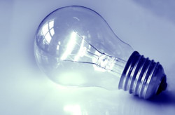 Y TODO A MEDIA LUZ&hellip;